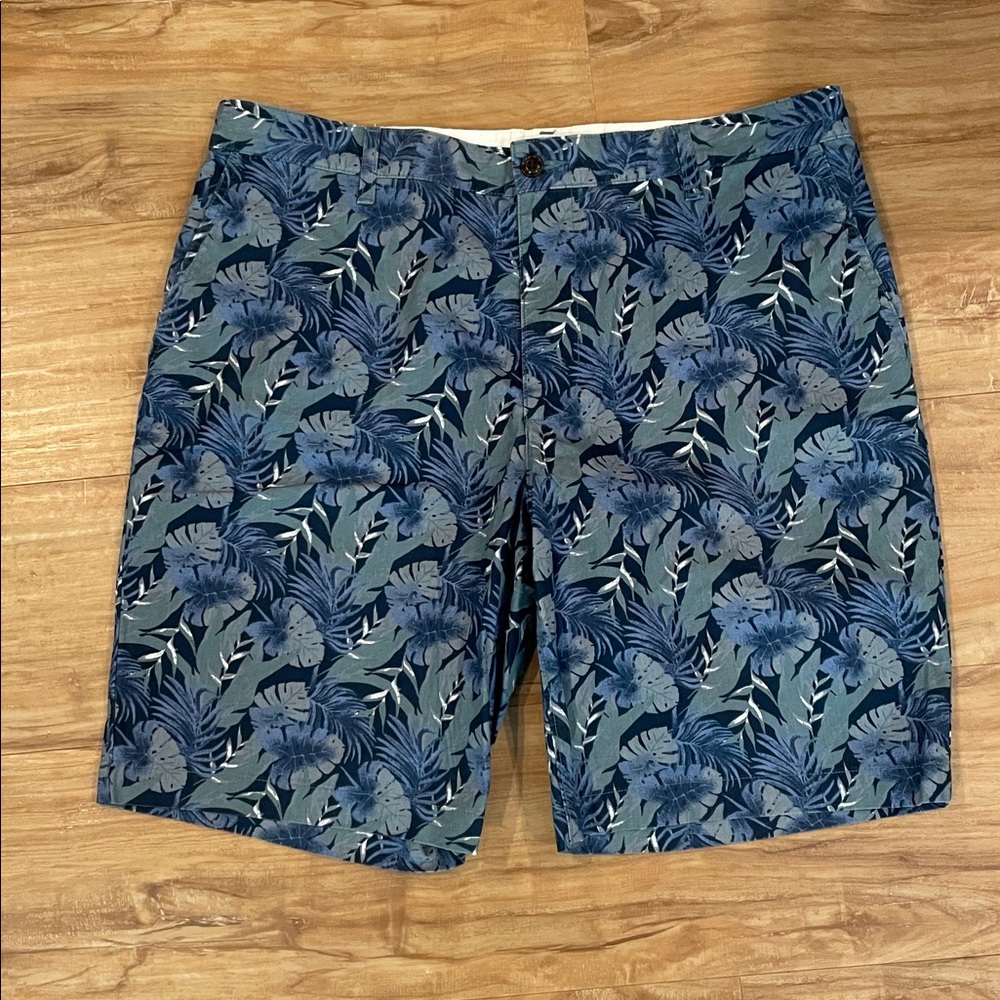 Dockers Blue and White Leaf Print Shorts
